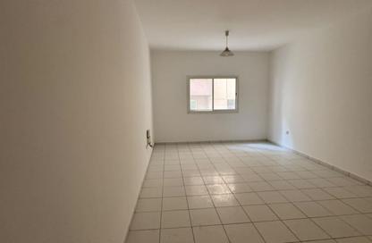 Apartment - Studio - 1 for rent in Al Khan Lagoon Tower - Al Khan Lagoon - Al Khan - Sharjah