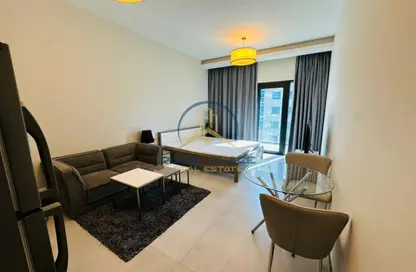 Apartment - Studio - 1 Bathroom for rent in SOL Bay - Business Bay - Dubai