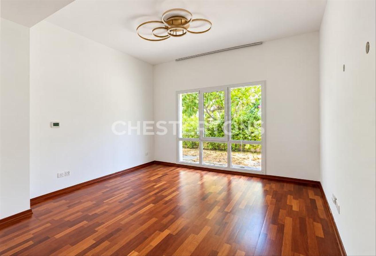 Peaceful Gated Community | Pool & Mature Garden photo 9