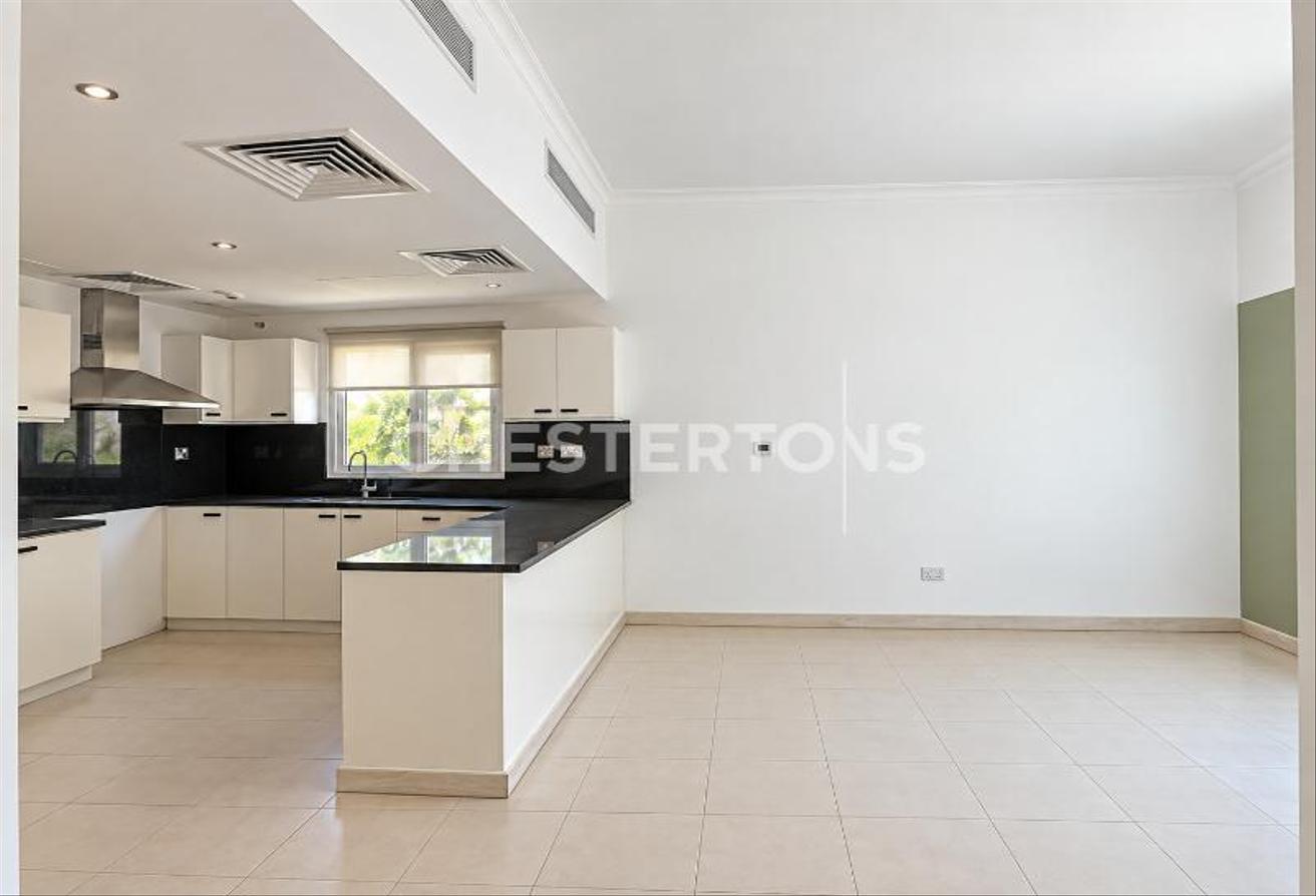 Peaceful Gated Community | Pool & Mature Garden photo 22