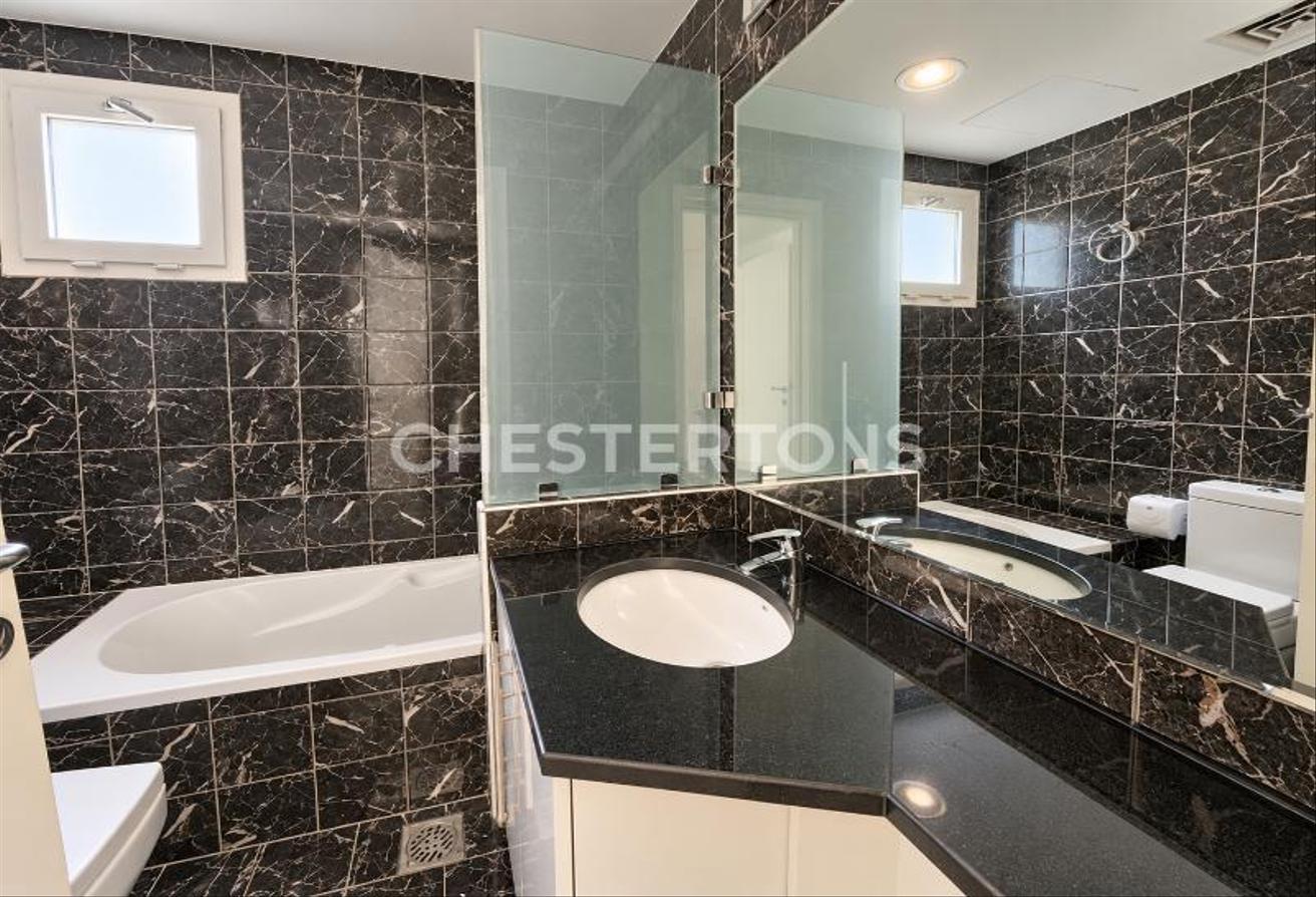 Peaceful Gated Community | Pool & Mature Garden photo 15