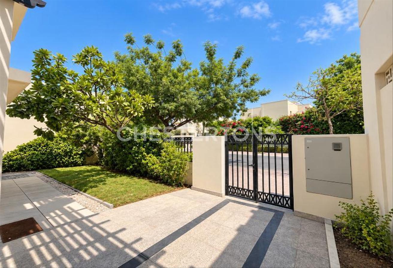 Peaceful Gated Community | Pool & Mature Garden photo 8