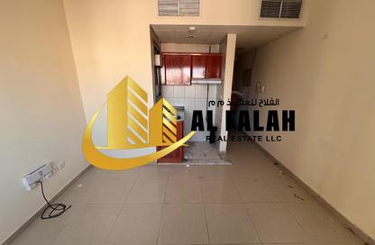 Apartment - Studio - 1 Bathroom for rent in New Al Taawun Road - Al Taawun - Sharjah