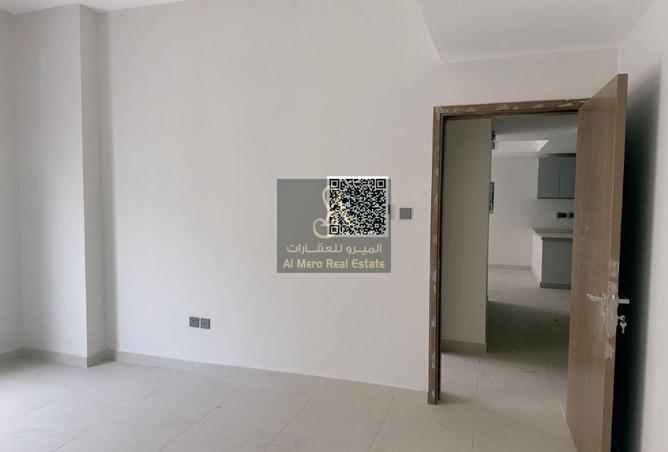99128193 - Property Image 3