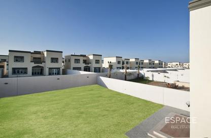 Villa - 3 Bedrooms - 4 Bathrooms for rent in Regional Small - Regional - Jumeirah Park - Dubai