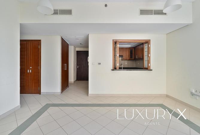 104670505 - Property Image 3