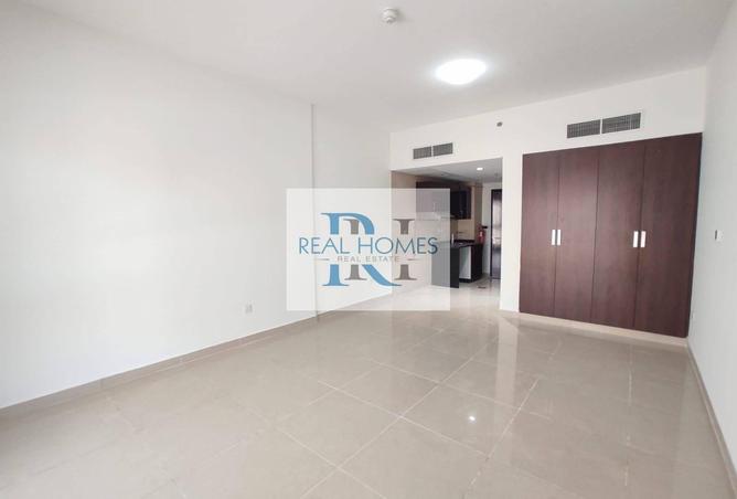 72305480 - Property Image 3