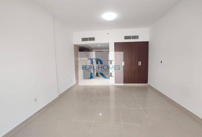 72305480 - Property Main Image