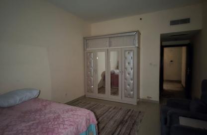 Apartment - 1 - 2 for sale in Beach Tower 2 - Al Khan Lagoon - Al Khan - Sharjah