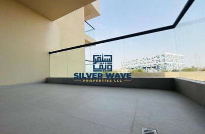 Apartment - 1 Bedroom - 2 Bathrooms for rent in Al Dana - Al Raha Beach - Abu Dhabi