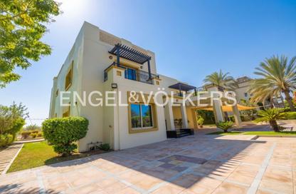 Villa - 5 Bedrooms - 7 Bathrooms for rent in Sector H - Emirates Hills - Dubai