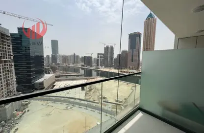 شقة - غرفة نوم - 1 حمام للبيع في برج زادا - الخليج التجاري - دبي