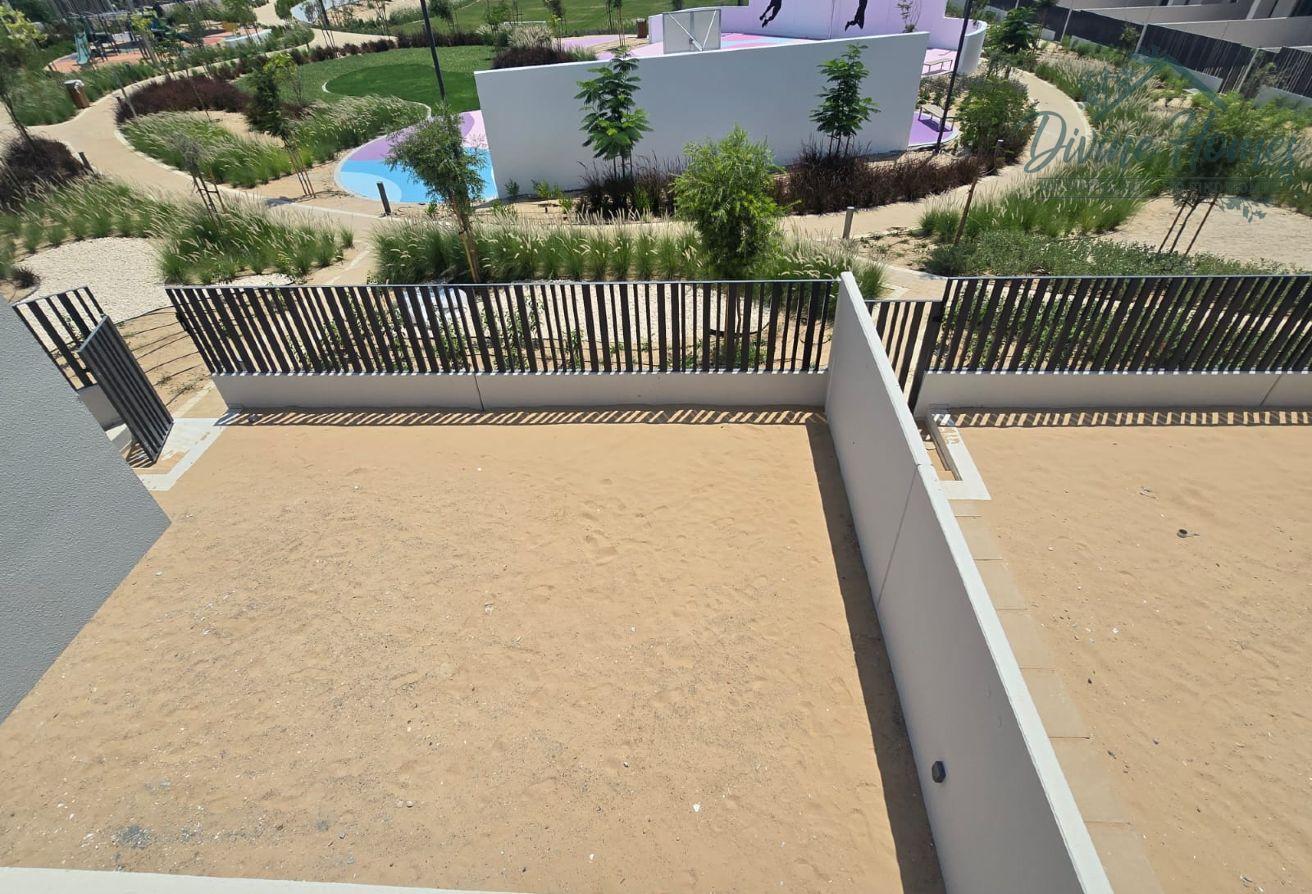 Vastu | End Unit on Pool & Park | Closed Kitchen photo 13