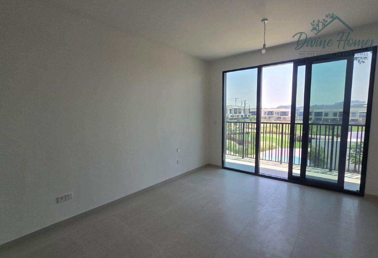 Vastu | End Unit on Pool & Park | Closed Kitchen photo 12