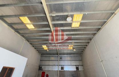 Warehouse - Studio - 1 for rent in Ras Al Khor Industrial 2 - Ras Al Khor - Dubai