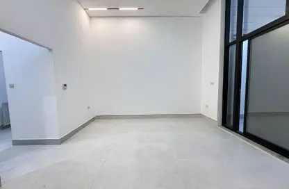 شقة - غرفة نوم - 1 حمام للايجار في اس ايتش 26 - الشامخة - أبوظبي