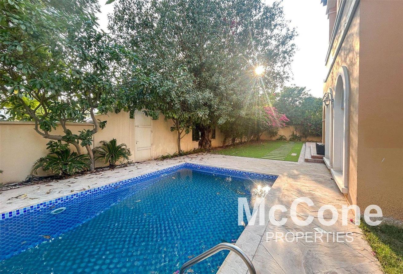 Valencia | Private Pool | Spacious Family Living photo 21