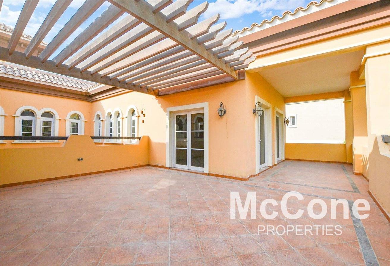 Valencia | Private Pool | Spacious Family Living photo 20