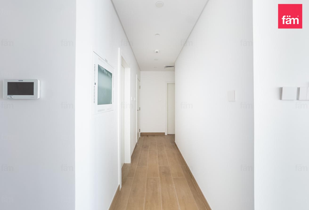 Sea View| Burj View | 2 Bed Bright Unit photo 17