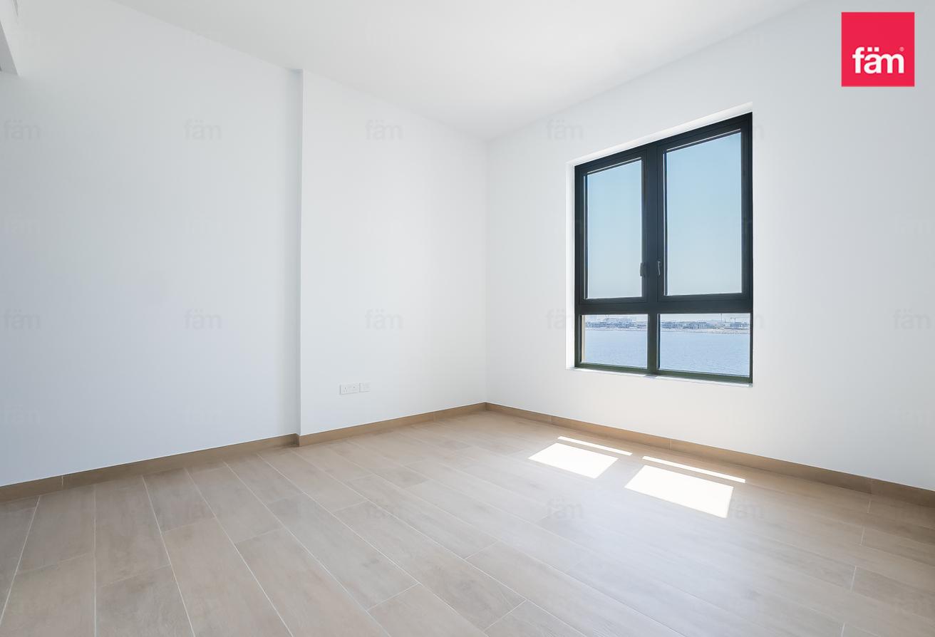 Sea View| Burj View | 2 Bed Bright Unit photo 11