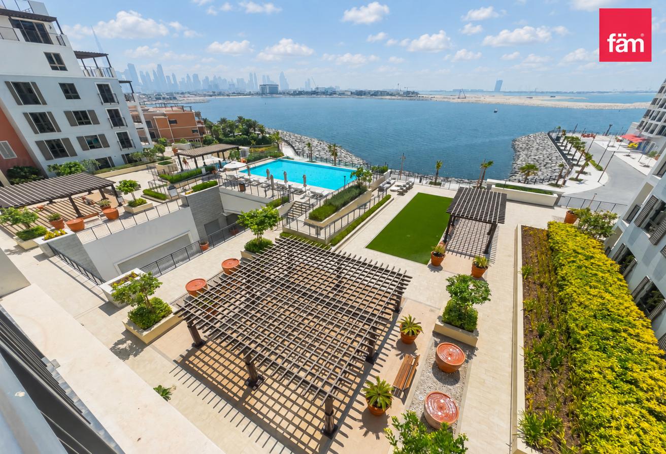 Sea View| Burj View | 2 Bed Bright Unit photo 25