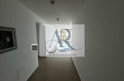 Apartment - 2 Bedrooms - 3 Bathrooms for rent in Corniche Tower - Ajman Corniche Road - Ajman Apartment - 2 Bedrooms - 3 Bathrooms for rent in Corniche Tower - Ajman Corniche Road - Ajman