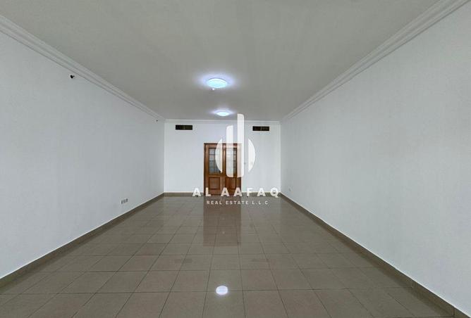 73841468 - Property Image 3