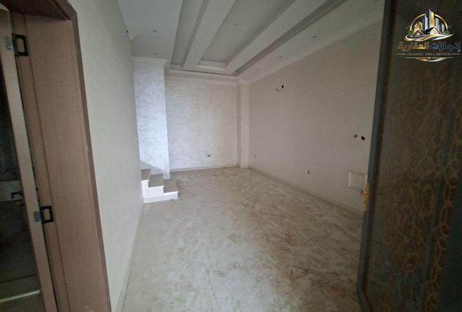 144635514 - Property Image 3