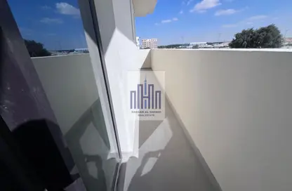 شقة - 2 غرف نوم - 3 حمامات للايجار في أبتاون الزاهية - الزاهية - تجارية مويلح - الشارقة