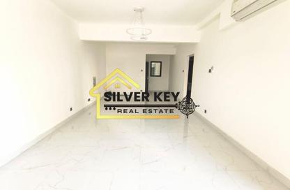 Apartment - 3 - 2 for rent in Al Majaz 2 - Al Majaz - Sharjah Apartment - 3 - 2 for rent in Al Majaz 2 - Al Majaz - Sharjah