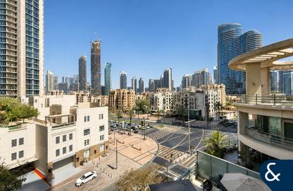 Apartment - 1 Bedroom - 2 Bathrooms for sale in Boulevard Central Tower 1 - Boulevard Central Towers - Downtown Dubai - Dubai
