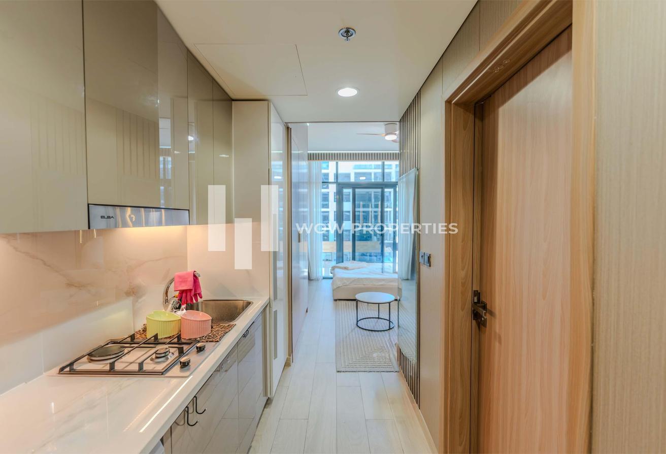 Community Pool View | Fully Furnished | Vacant NOW photo 10