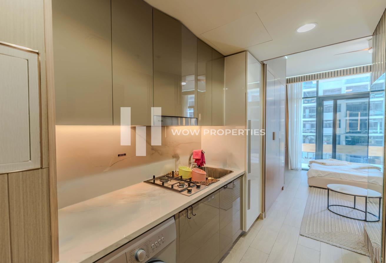 Community Pool View | Fully Furnished | Vacant NOW photo 9
