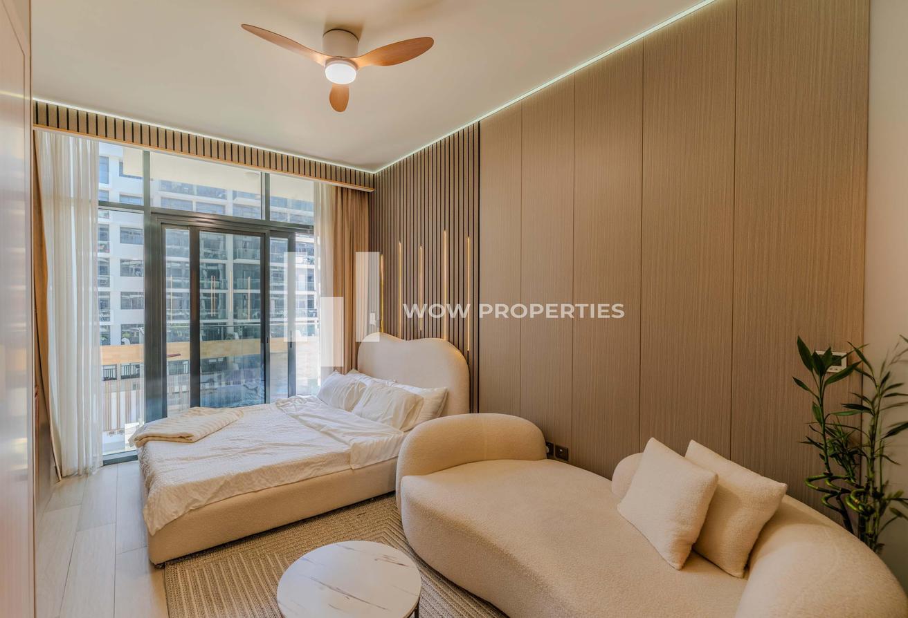 Community Pool View | Fully Furnished | Vacant NOW photo 4