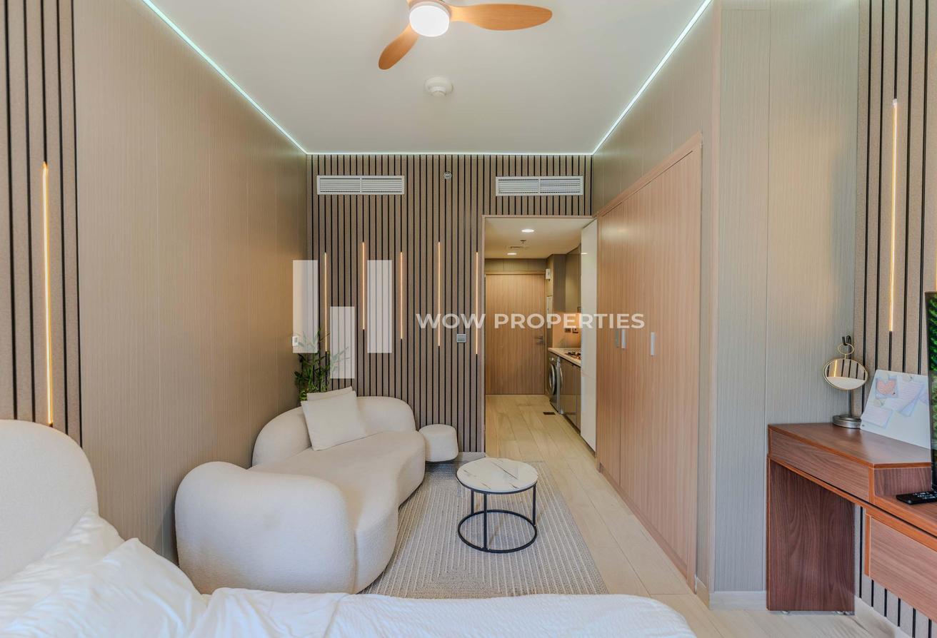 Community Pool View | Fully Furnished | Vacant NOW photo 5