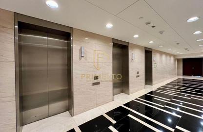 Apartment - 3 - 4 for rent in Landmark Tower - Corniche Road - Abu Dhabi Apartment - 3 - 4 for rent in Landmark Tower - Corniche Road - Abu Dhabi