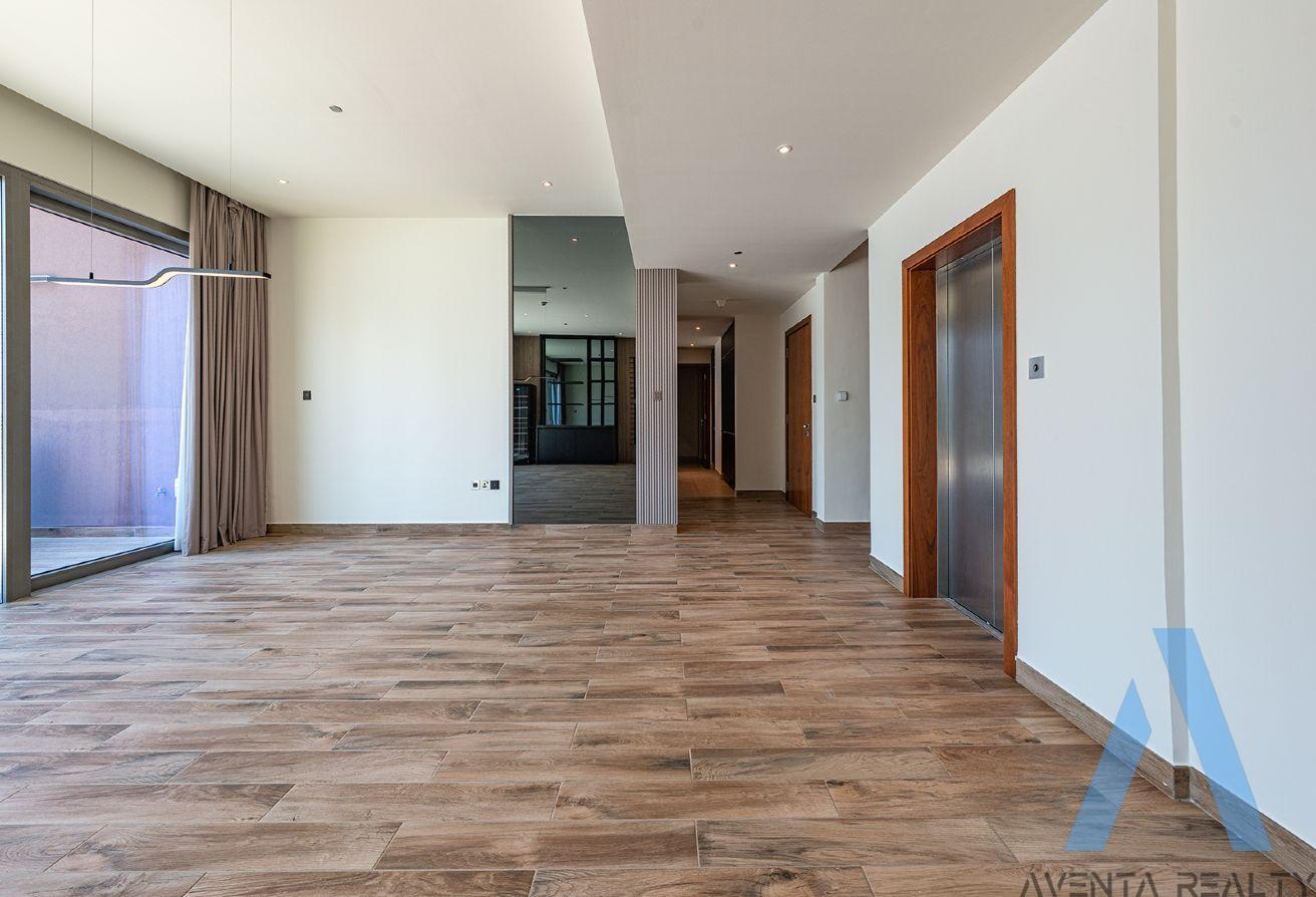 Duplex | Available Now | Marina Views photo 11