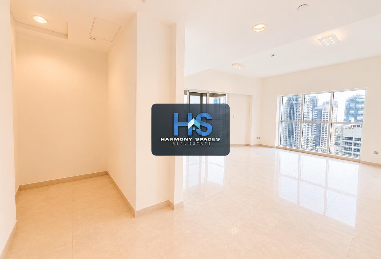 2BR Apartment | Wide Water & City Views | Vacant photo 6