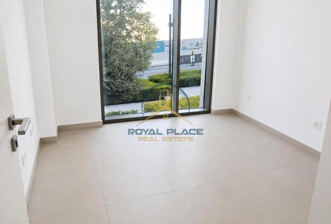 120664419 - Property Image 3