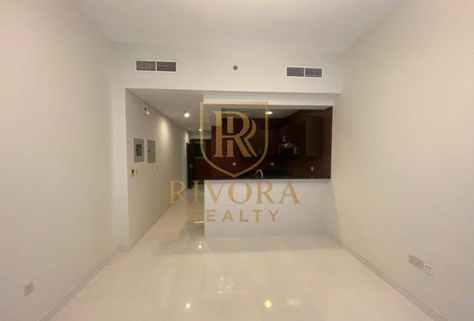 96933327 - Property Image 2