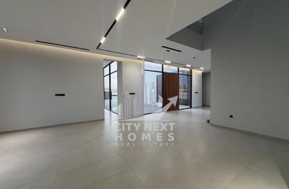 Villa - 5 Bedrooms - 7 Bathrooms for rent in Al Aweer 1 - Al Aweer - Dubai