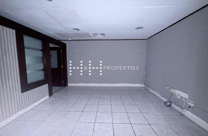 Office Space - Studio for rent in Bank Street Building - Al Mankhool - Bur Dubai - Dubai