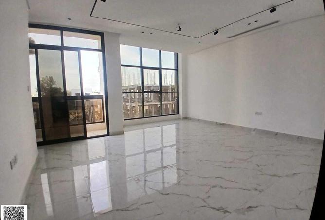 94016351 - Property Image 3