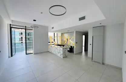 Apartment - 2 Bedrooms - 2 Bathrooms for rent in Amal Tower - Dubai Sports City - Dubai