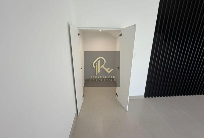 75016988 - Property Image 2