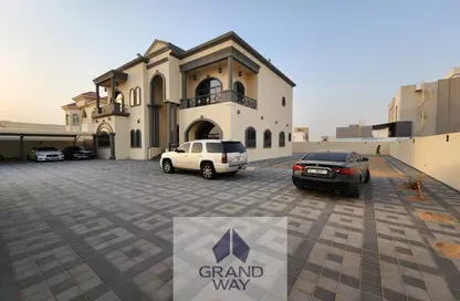 Villa - 6 Bedrooms - 7 Bathrooms for rent in Al Aweer 1 - Al Aweer - Dubai
