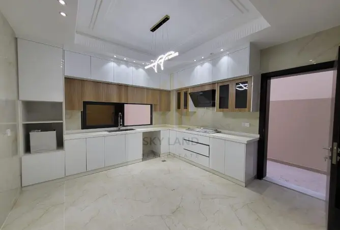 160984390 - Property Image 3