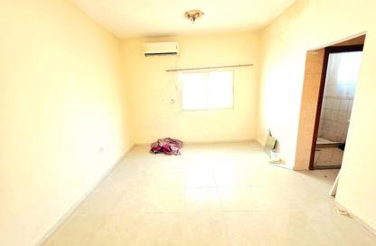 Apartment - Studio - 1 Bathroom for rent in Fire Station Road - Muwaileh - Sharjah