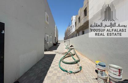 Labor Camp - Studio - 7+ Bathrooms for rent in Umm Al Thuoob - Umm Al Quwain Labor Camp - Studio - 7+ Bathrooms for rent in Umm Al Thuoob - Umm Al Quwain