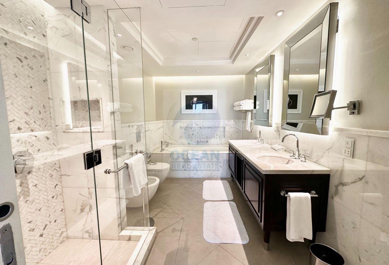 Full Burj Khalifa View | Luxury 2BR | Downtown photo 20